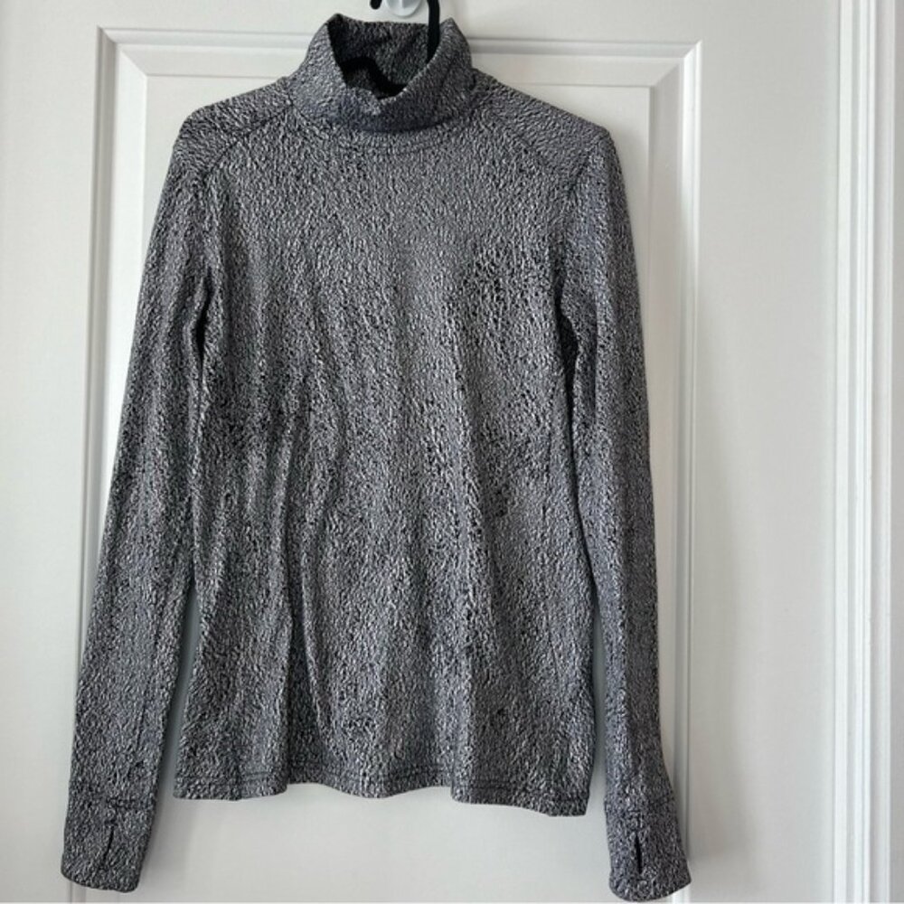 Lululemon Ready To Rulu Turtleneck Activewear Long Sleeve T-Shirt size 6